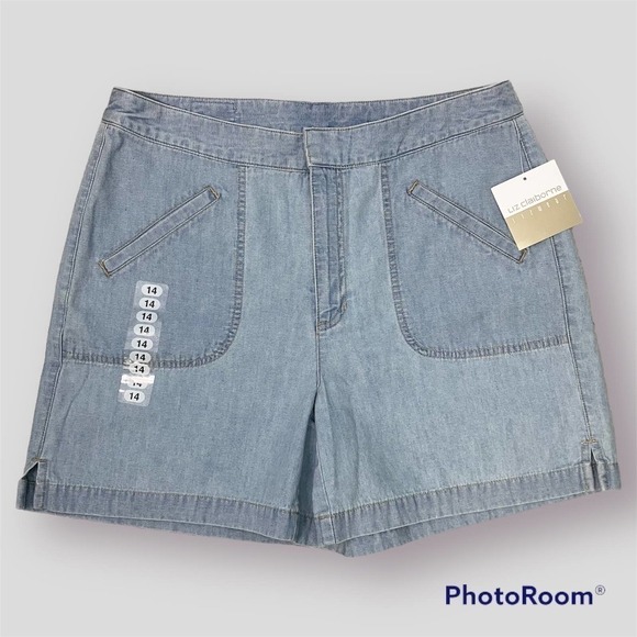 VINTAGE 90s Liz Claiborne Light Wash Denim High Rise Jean Shorts Women's Size 14 - Picture 1 of 16